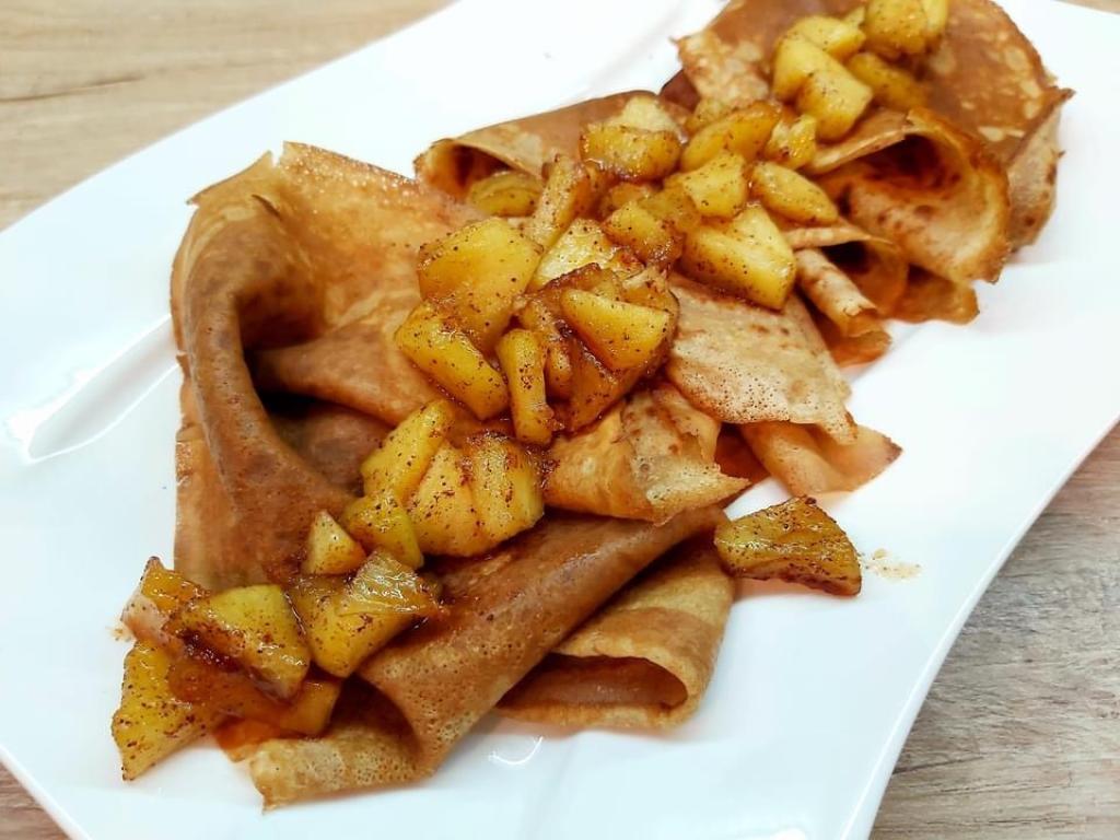Palacinky s jabĺčkami