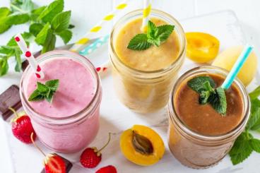 Mýtus o ranním smoothie: Proč tě tekuté ovoce zasytí méně než obyčejný bílý rohlík | Schudni s DaVe