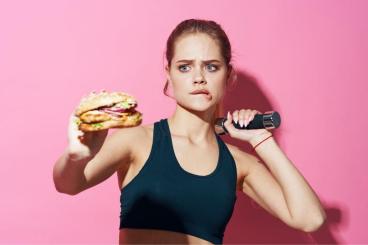Kardio nalačno: spaluje více tuku, nebo je to fitness mýtus? | Schudni s DaVe