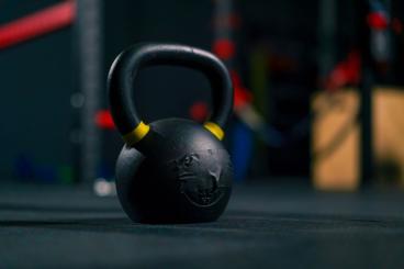 Kettlebell tréning pre ženy: Kompletný sprievodca pre začiatočníčky | Schudni s DaVe