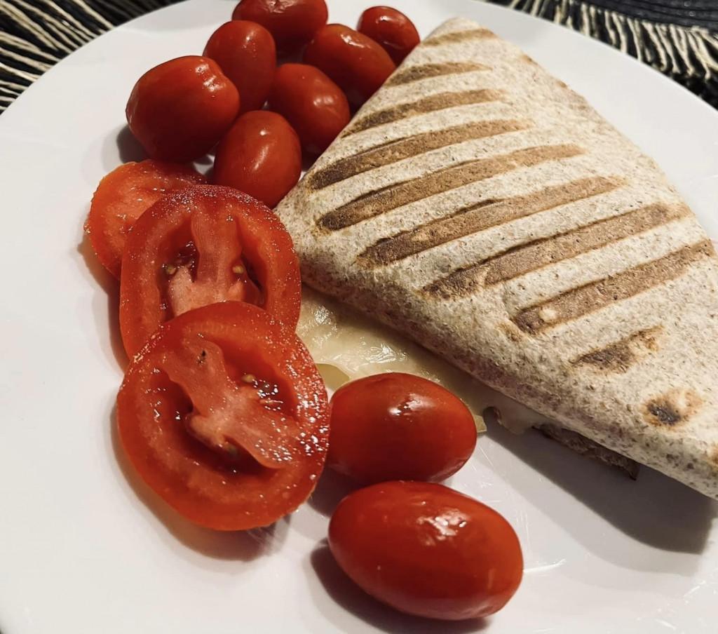 Wrap s nátierkou a šunkou