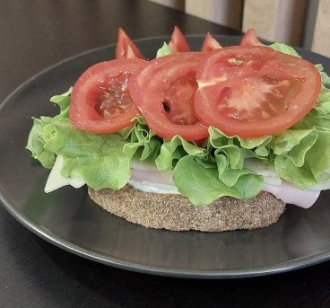 Obložený chlebík (cream cheese, šunka)
