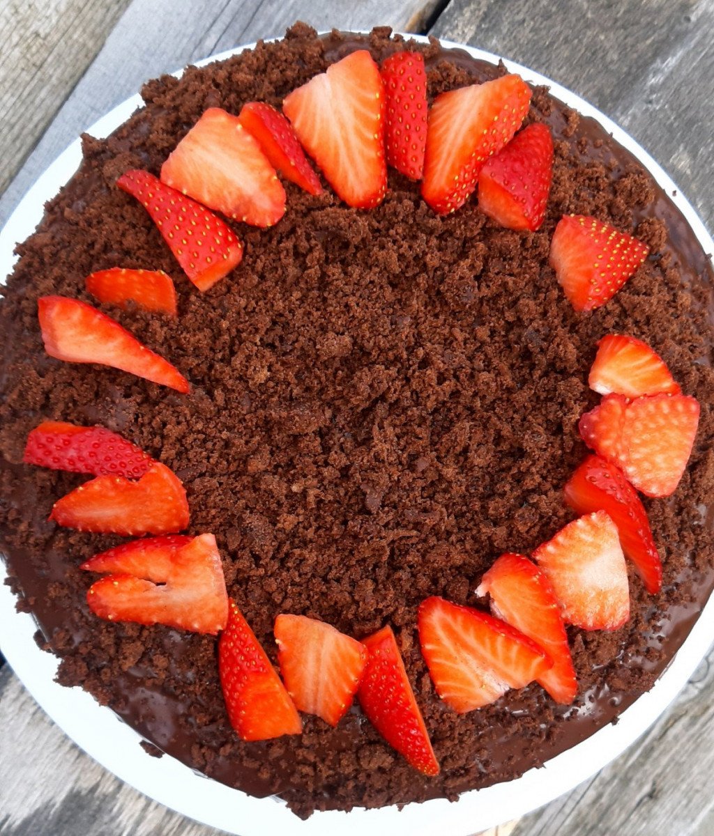Jablkovo - čokoládová torta s polevou